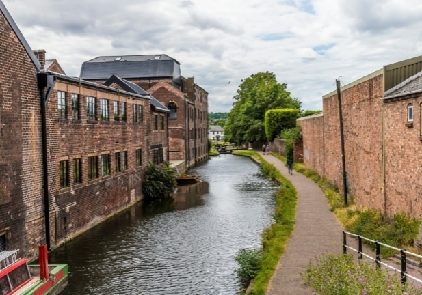 An image of Stourbridge Canal. Showcasing that we are a marketing agency stourbridge